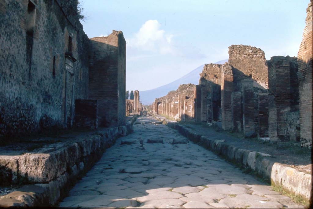 Via Stabiana, Pompeii. 4th December 1971. Looking north between VII.1 and IX.1. 
Photo courtesy of Rick Bauer, from Dr. George Fay’s slides collection.