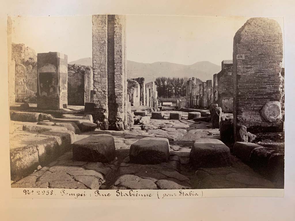 Via Stabiana, Pompeii. Photo number 2958 from an album of Michele Amodio dated 1874, entitled “Pompei, destroyed on 23 November 79, discovered in 1745”. 
Looking south across junction with Via dell’Abbondanza, at Holconius’ crossroads. Photo courtesy of Rick Bauer.
Looking south across junction with Via dell’Abbondanza, at Holconius’ crossroads. Photo courtesy of Rick Bauer.