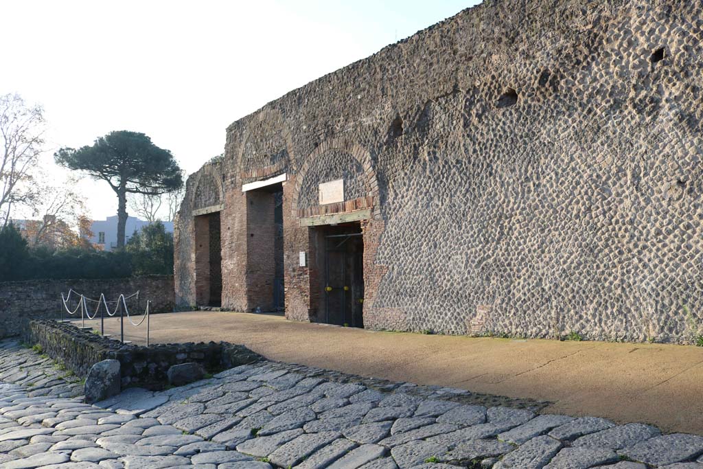 Via Stabiana, west side, Pompeii. December 2018. 
Looking south-west towards entrances at VIII.7.16, 17, 18 and 19. Photo courtesy of Aude Durand.