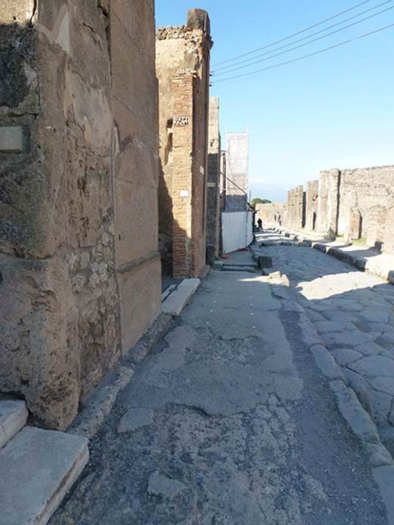 Via della Fortuna, June 2012. Looking east along pavement on north side, from near VI.12.5 and VI.12.6. Photo courtesy of Michael Binns.