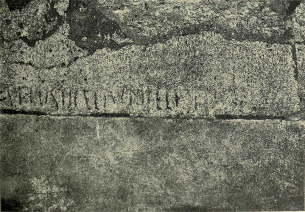Vicolo del Labirinto. 1930. West wall of VI.15.1 with an election notice, above a join in the plaster.
According to Van Buren, most of this inscription is a replica of CIL IV 3572, advocating the candidacy of L. Rusticelius Celer, which was read at a point considerably further to the south on the same wall.
See Van Buren, A. W. 1932, Memoirs of American Academy in Rome: Vol. 10, p. 27, pl 5,2.