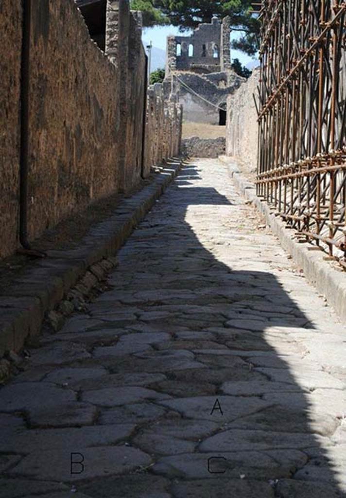 Vicolo del Labirinto, July 2012. Looking north towards Tower X, at end of the roadway.
Photo courtesy of John Vanko.