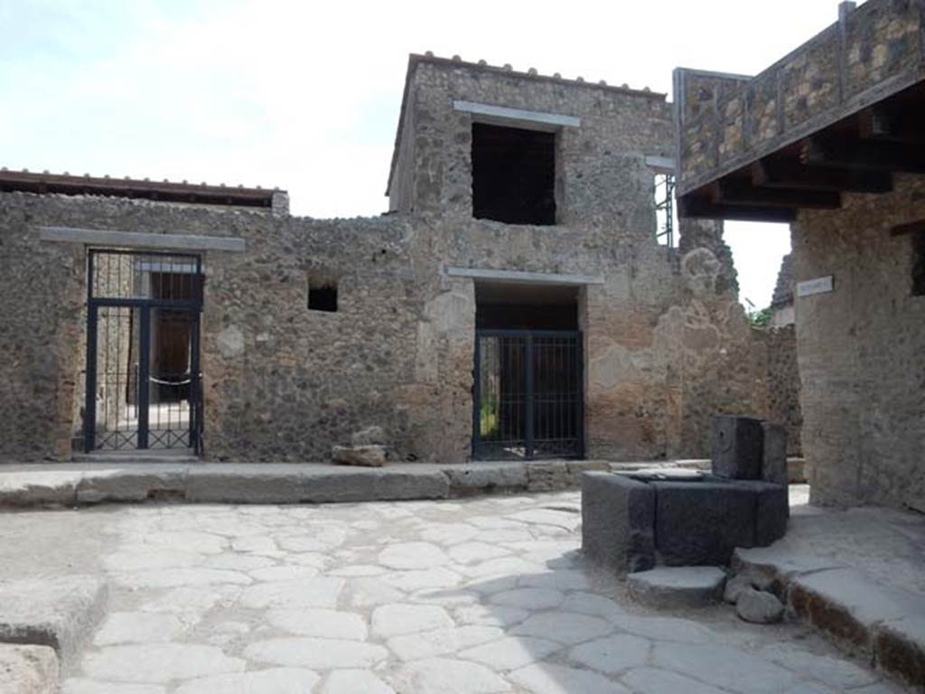Vicolo del Menandro, Pompeii, after restoration. May 2017. Looking east to end of the Vicolo with its junction with Vicolo di Paquius Proculus.  Photo courtesy of Buzz Ferebee.