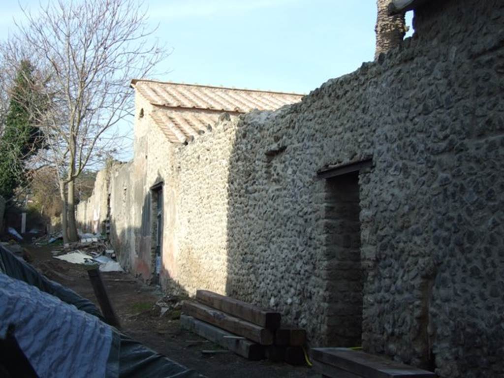 Vicolo di Ifigenia. Looking north from III.4.a. December 2007.