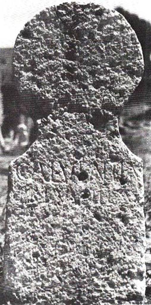 FPSB Pompeii. Stone columella of Calventia Primilla.
This is the second columella from the north-east corner and has the inscription
CALVENTIA
PRIMILLA
See D’Ambrosio A. and De Caro S., 1988. Römische Gräberstraßen. München: C.H.Beck. p. 217.