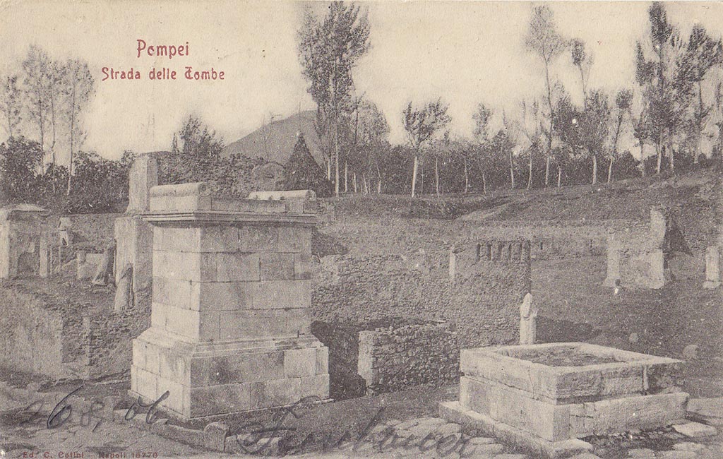 HGE37 Pompeii to left of HGE36 with HGE35 at front. Old postcard by Colini, c.1906. 
Note the placing of the statues. Photo courtesy of Drew Baker.