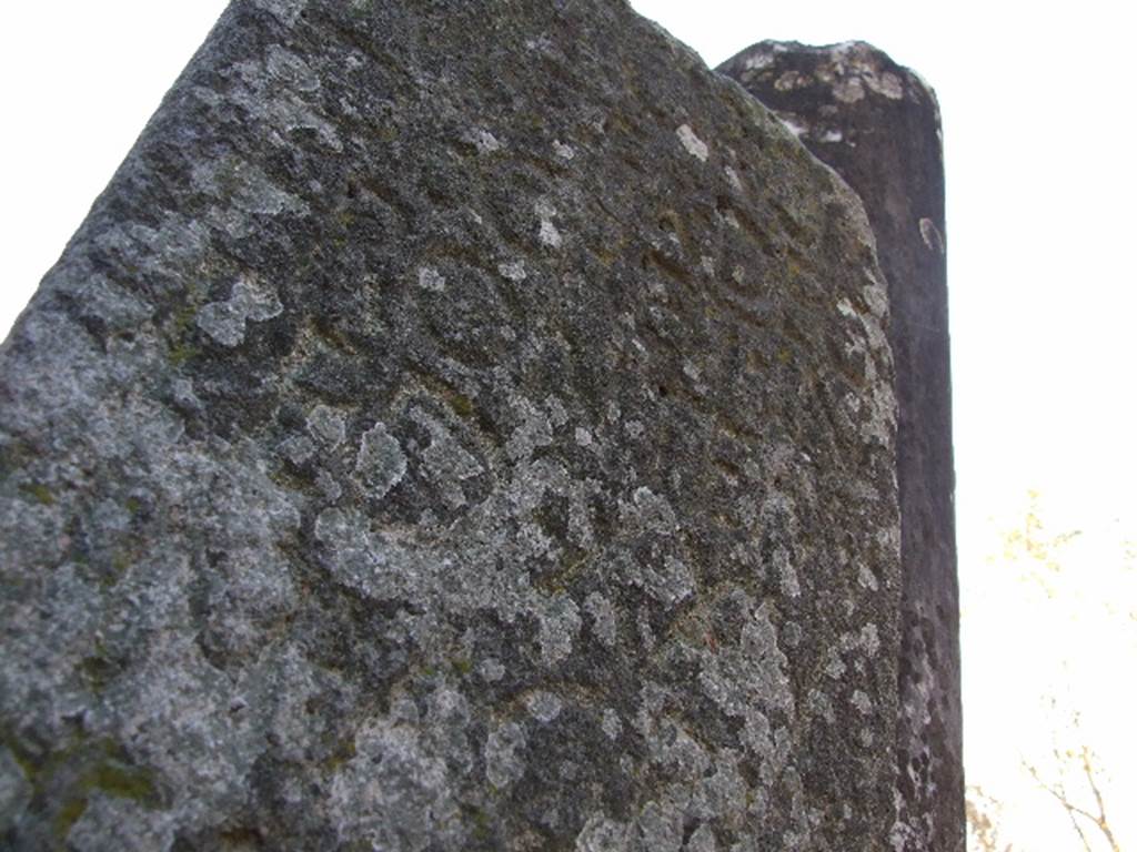 HGW03 Pompeii. December 2006. Boundary stone of tomb.