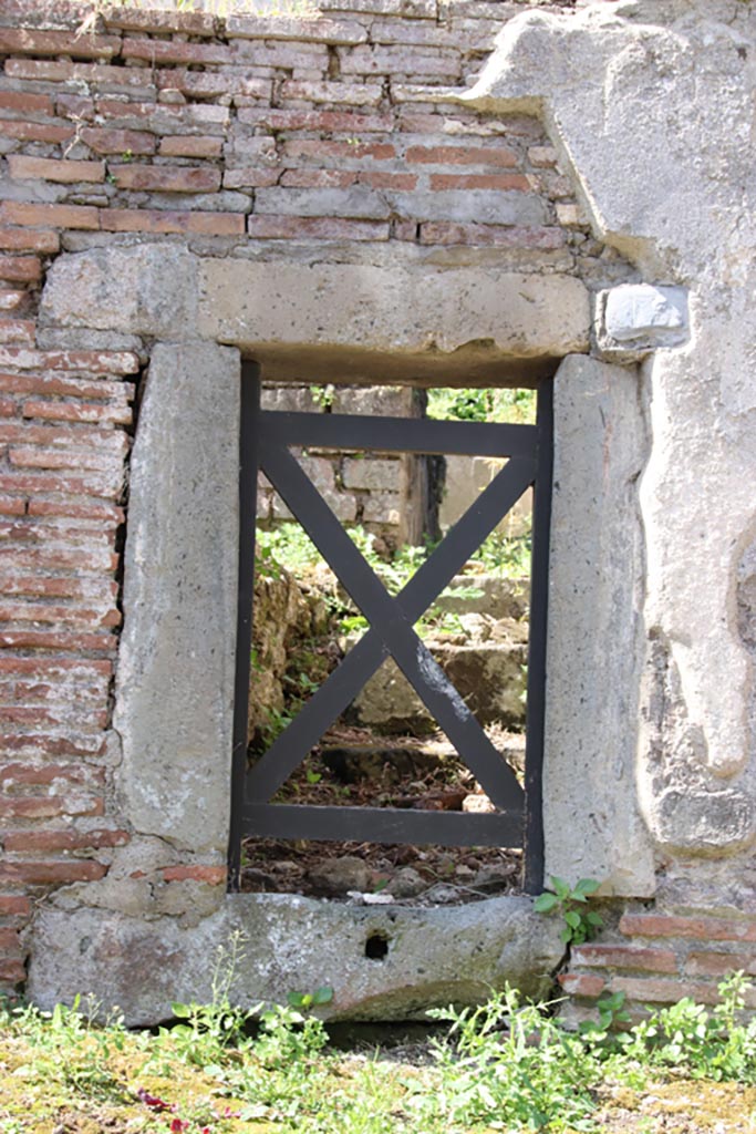 HGW18 Pompeii. May 2024. 
Looking west towards small doorway to tomb at north end of east wall. Photo courtesy of Klaus Heese.