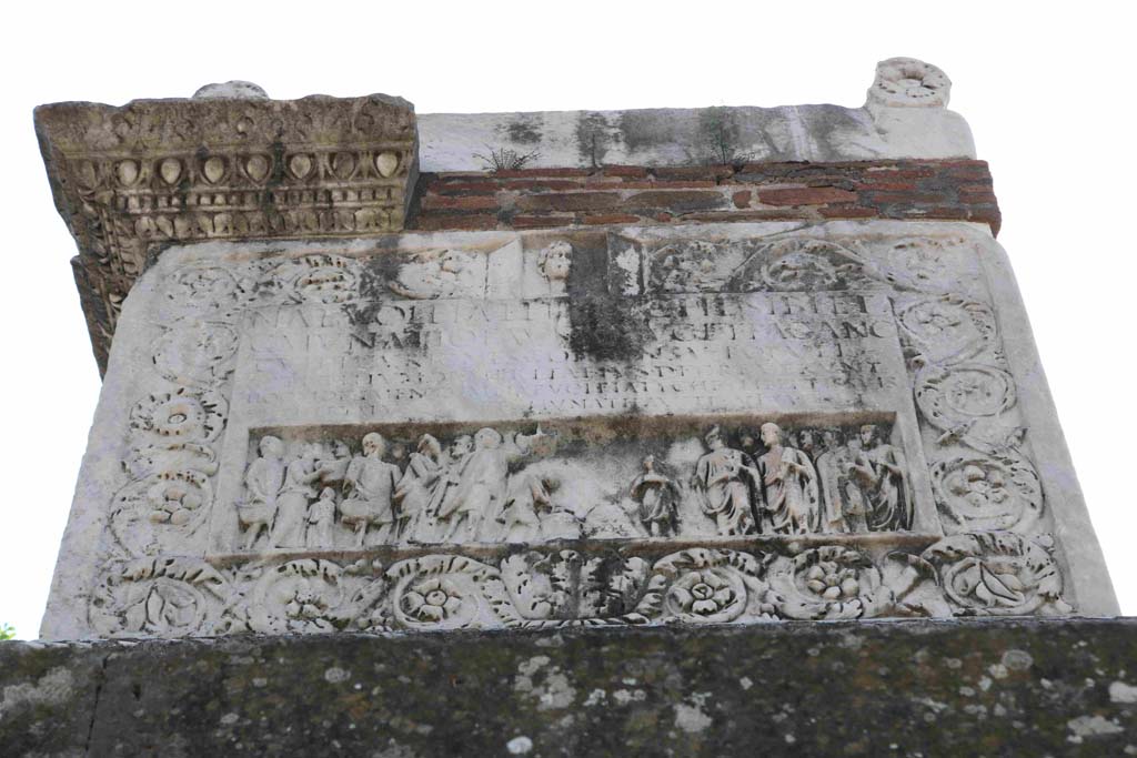 HGW22 Pompeii. September 2019. Front of tomb, looking west. Photo courtesy of Aude Durand.