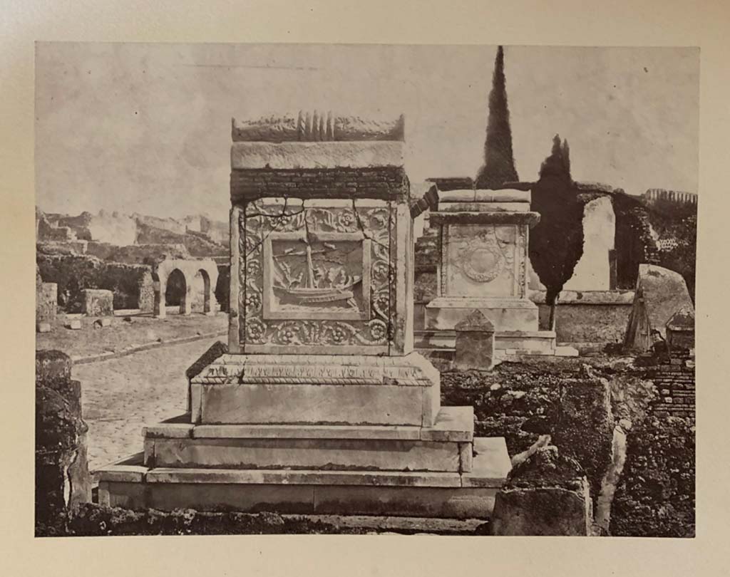 HGW22, Pompeii. Image by G. Sommer, c.1867. Looking south towards north side of tomb.
On the rear right is HGW20, the Tomb of C. Calventius Quietus.  Photo courtesy of Rick Bauer.
