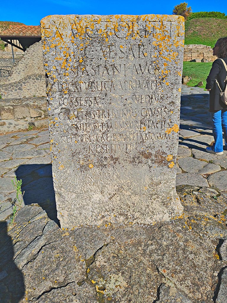 Pompeii Porta Nocera. October 2024. 
Cippus of Titus Suedius Clemens to the south of Porta Nocera. Photo courtesy of Giuseppe Ciaramella.