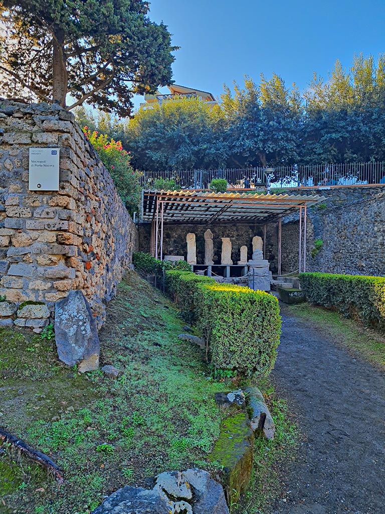 Pompeii Porta Nocera. October 2024. 
Looking south from Via delle Tombe. Photo courtesy of Giuseppe Ciaramella.