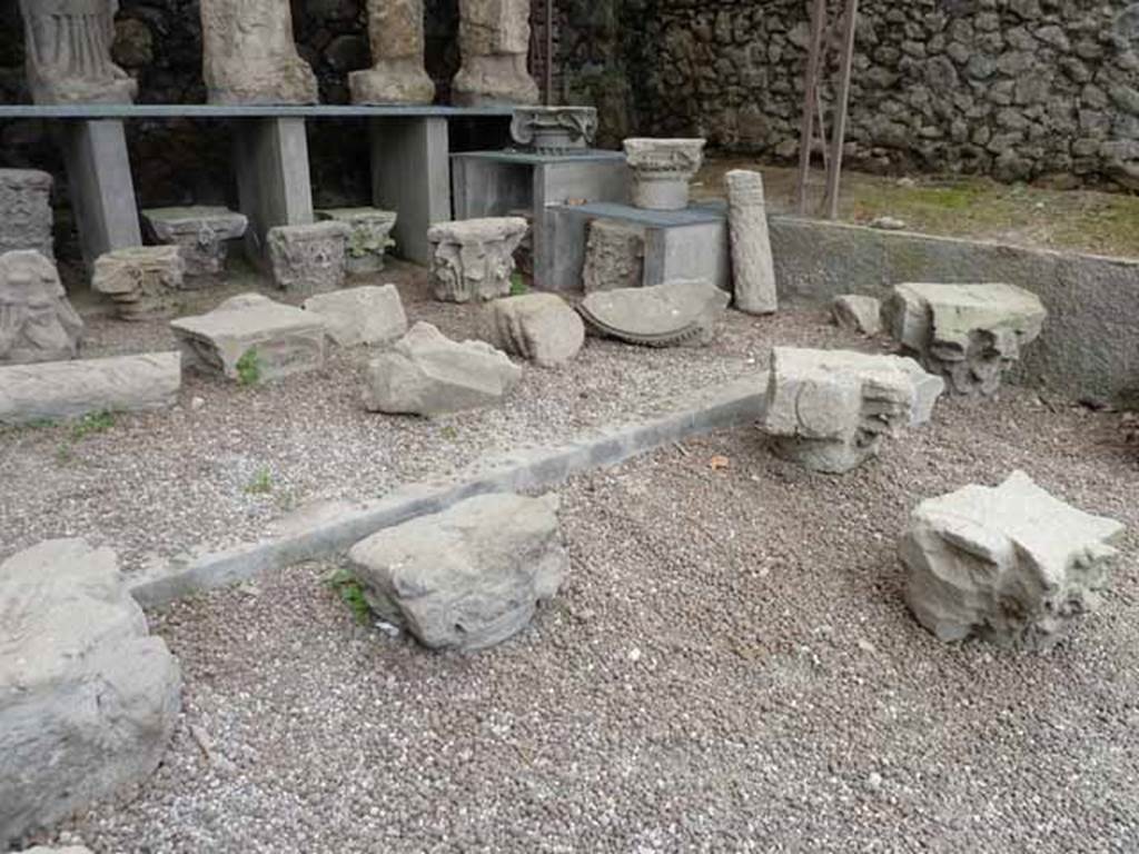 Pompeii Porta Nocera. May 2010. Display area for a few of the items found in and near the tombs.