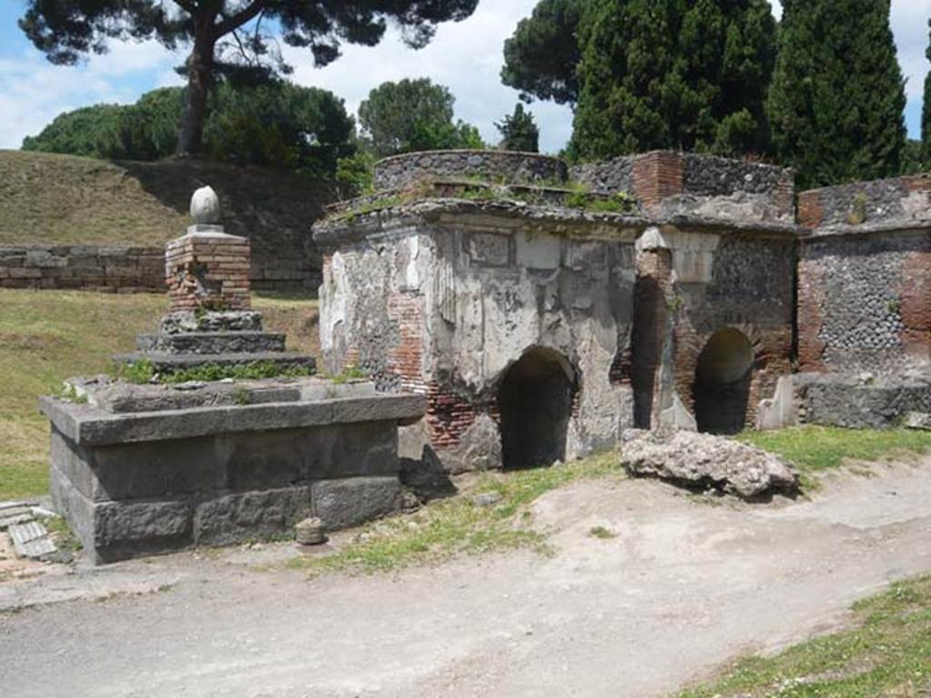 Pompeii Porta Nocera. May 2011. Tombs 2EN, 4EN, 6EN and 8EN. 
Photo courtesy of Buzz Ferebee.