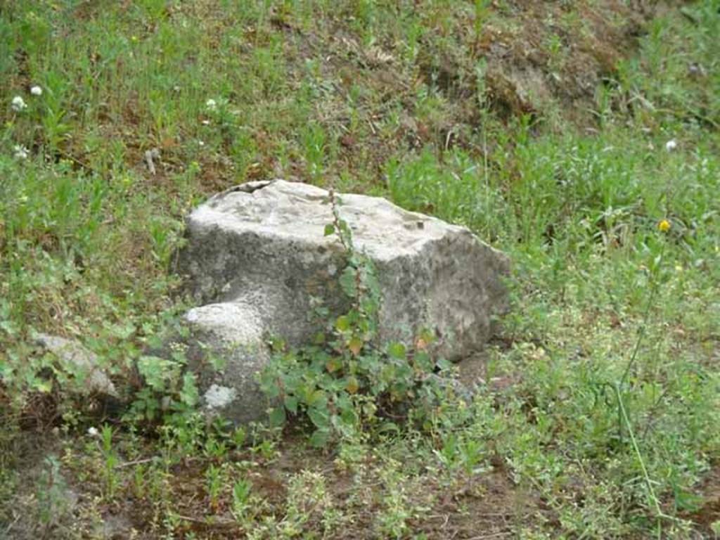 Pompeii Porta Nocera Tomb 11OS. May 2010. Remains on the terrace.