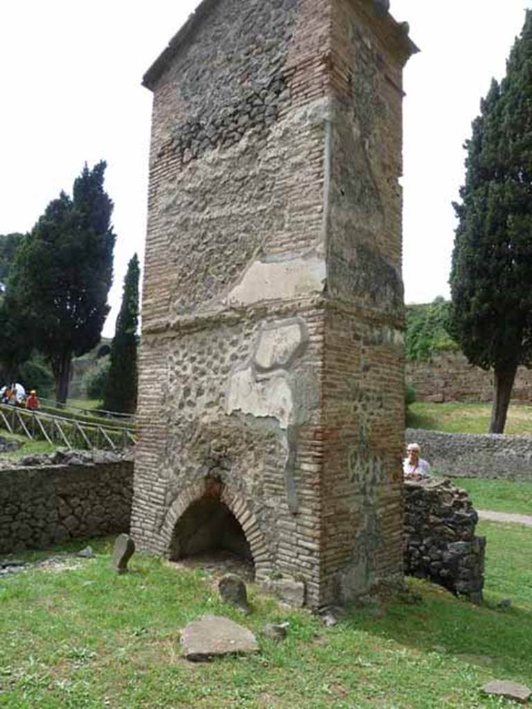 Pompeii Porta Nocera. May 2010. Tomb 23OS from the rear. Looking north-west.