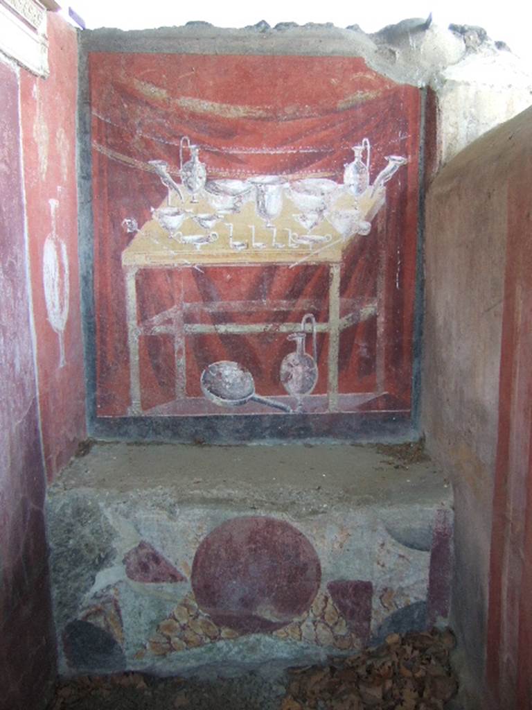 VGJ Pompeii.  May 2006.  Inner side of north wall of tomb.