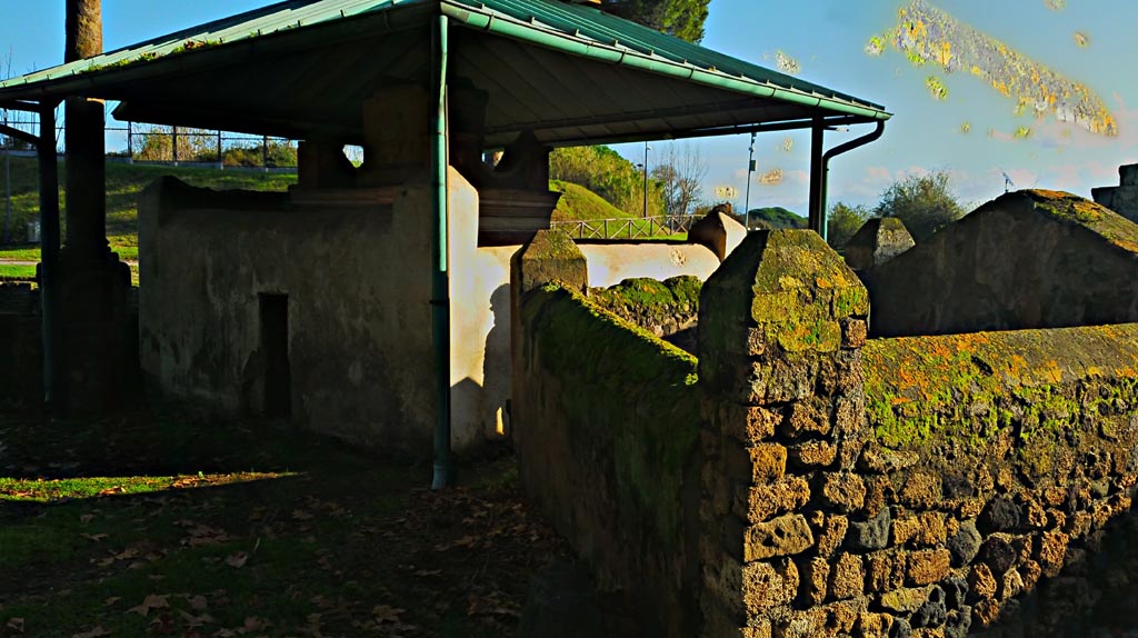 VGJ Pompeii. December 2019. 
Looking towards lower west wall with doorway into tomb and lower south wall behind VGI tomb, on right. Photo courtesy of Giuseppe Ciaramella.