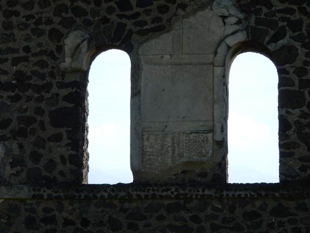 Tower X, Pompeii. May 2015. Looking south, with detail of upper windows on north side.  Photo courtesy of Buzz Ferebee.