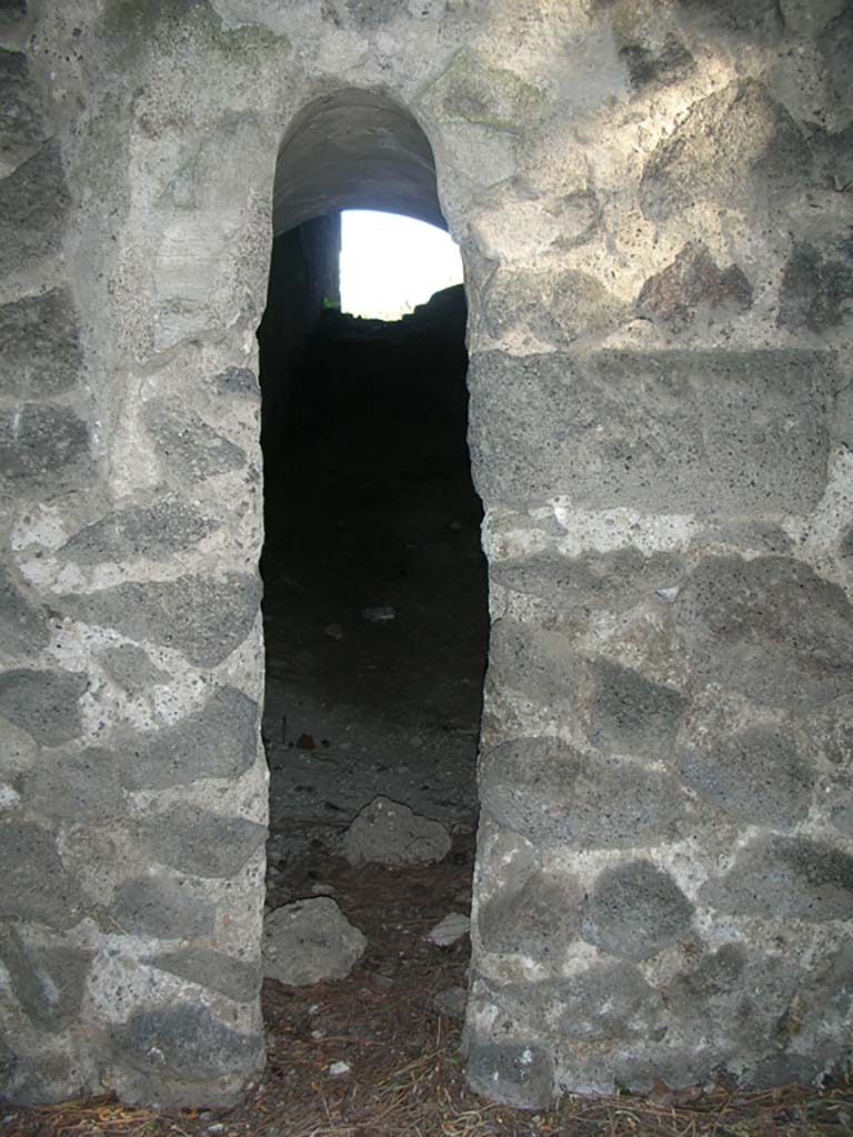 Tower X, Pompeii. May 2010. 
Detail of arrow slit/window, looking east from exterior. Photo courtesy of Ivo van der Graaff