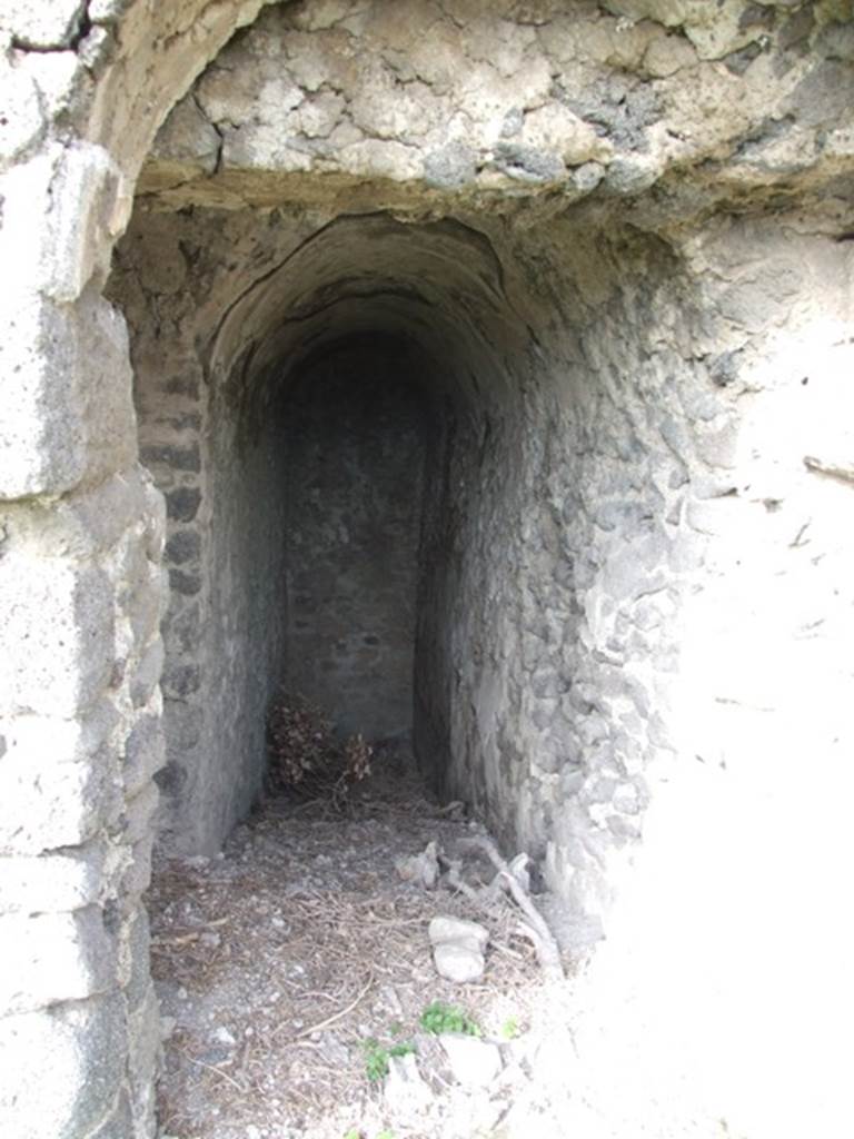 T12 Pompeii. December 2007. Corridor from entrance to Tower XII.