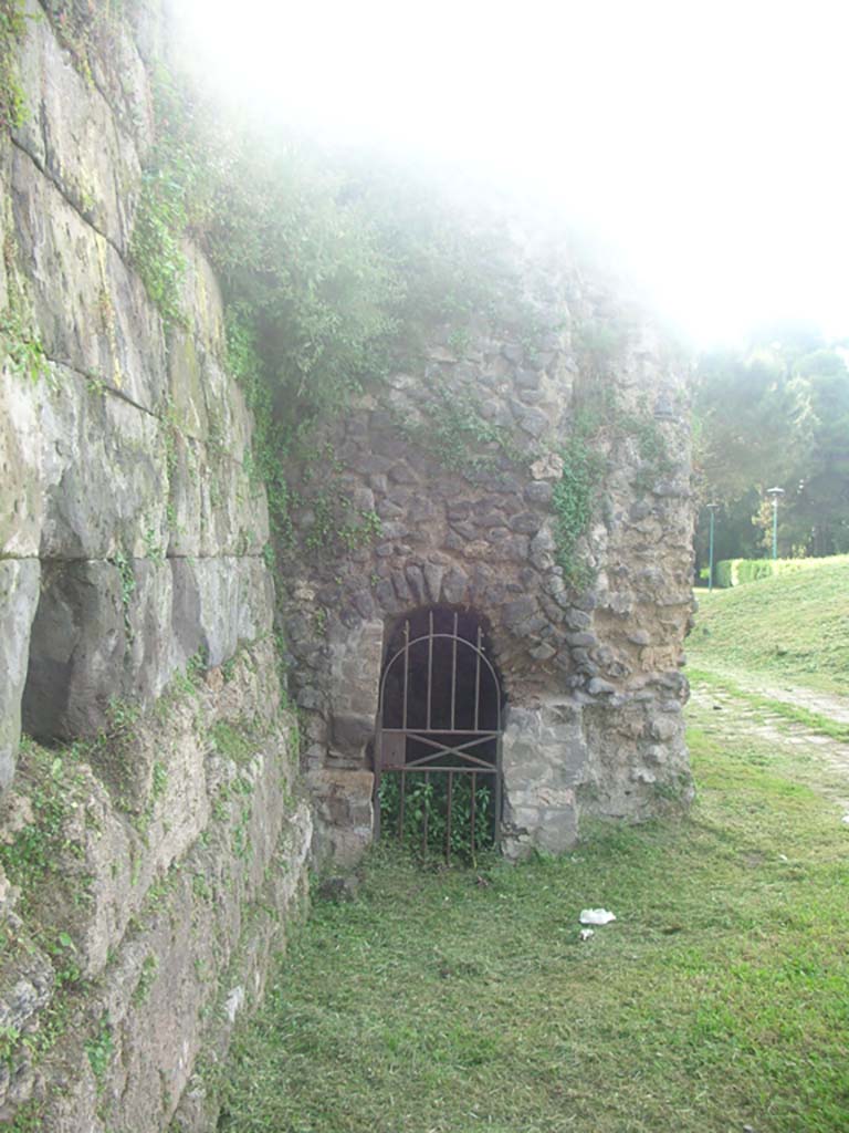 Tower VII on north-east side of Pompeii. May 2010. 
Looking towards doorway. Photo courtesy of Ivo van der Graaff.