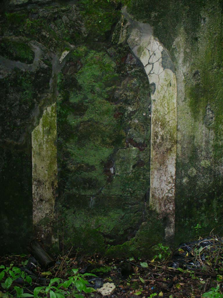 Tower VIII, Pompeii. May 2010. 
Blocked postern doorway from the interior. Photo courtesy of Ivo van der Graaff.