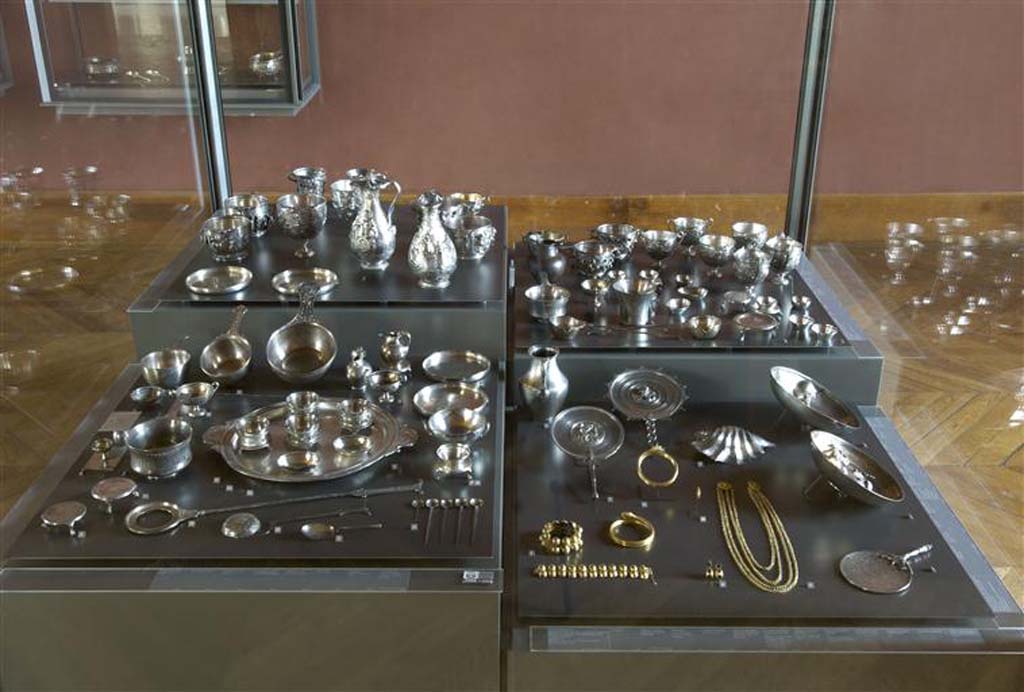 Villa della Pisanella, Boscoreale. Boscoreale treasure on show in the Louvre.
Photo © RMN-Grand Palais (musée du Louvre)/Thierry Ollivier.