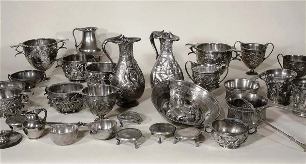 Villa della Pisanella, Boscoreale. View of some of the Boscoreale Treasure.
Photo (C) RMN-Grand Palais (musée du Louvre) / Les frères Chuzeville.