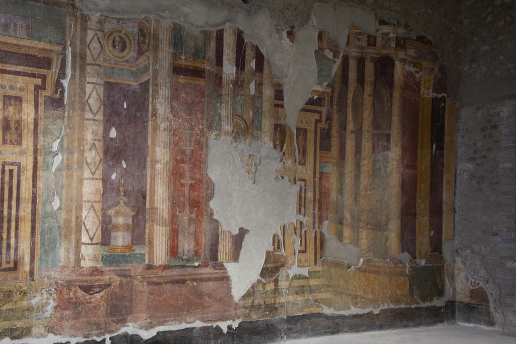 Oplontis Villa of Poppea, March 2019. Room 5, detail of west wall at north end in north-west corner. 
Foto Annette Haug, ERC Grant 681269 DÉCOR.