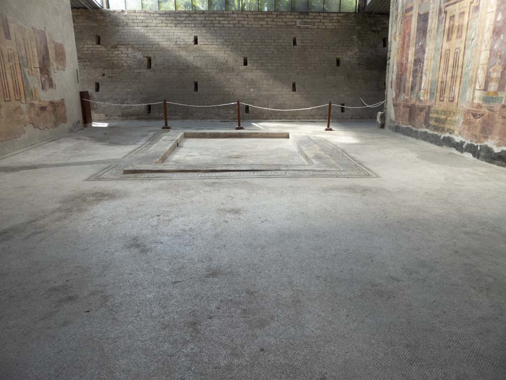 Oplontis Villa of Poppea, September 2017. Room 5, looking south across atrium.
Foto Annette Haug, ERC Grant 681269 DÉCOR.