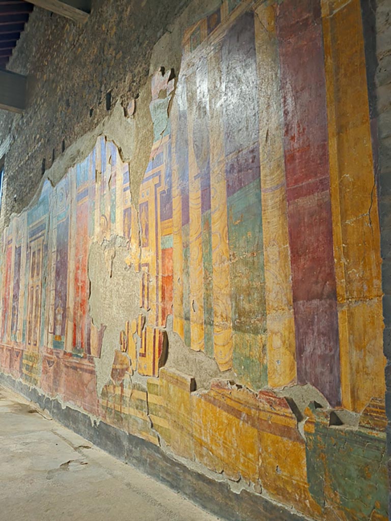 Oplontis Villa of Poppea, October 2023. 
Room 5, detail from north end of west wall. Photo courtesy of Giuseppe Ciaramella.