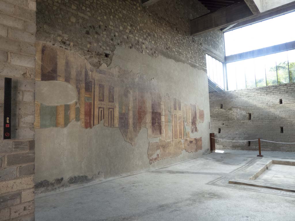Oplontis Villa of Poppea, September 2017. Room 5, looking south-east across atrium towards east wall.
Foto Annette Haug, ERC Grant 681269 DÉCOR.
