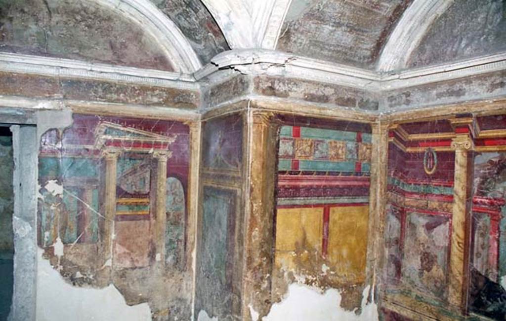 Oplontis Villa of Poppea, October 2001. Room 11, looking north-east in cubiculum towards the two alcoves. Photo courtesy of Peter Woods.