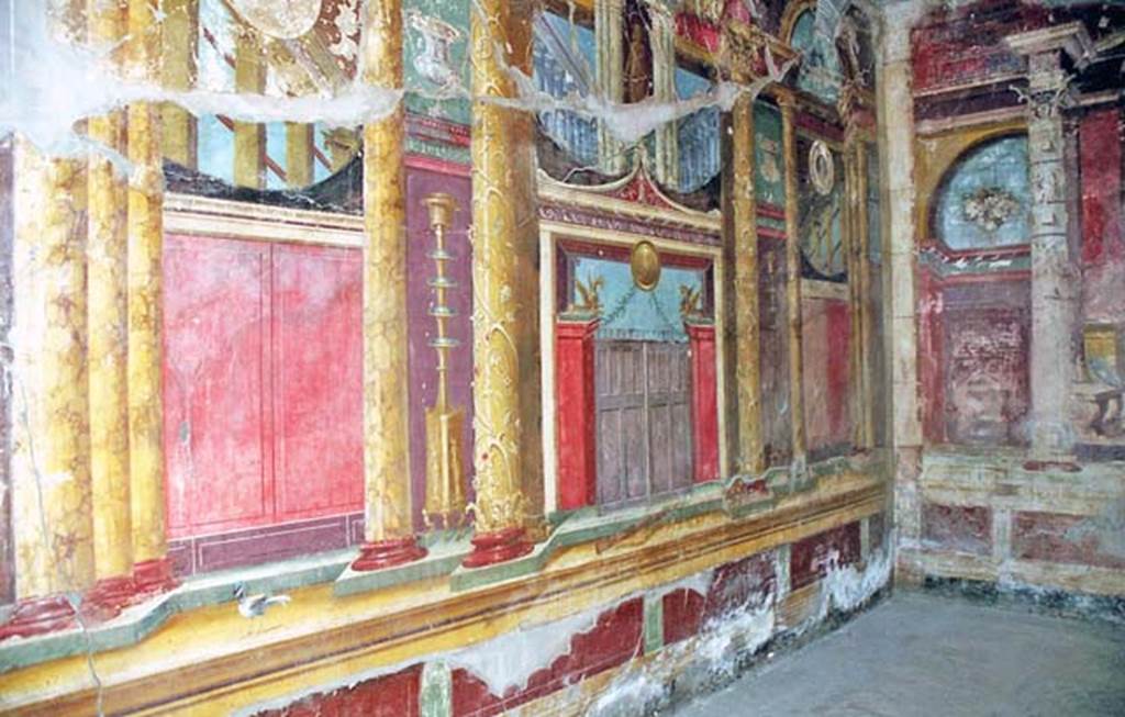 Oplontis Villa of Poppea, October 2001. Room 14, west wall of triclinium. Photo courtesy of Peter Woods.