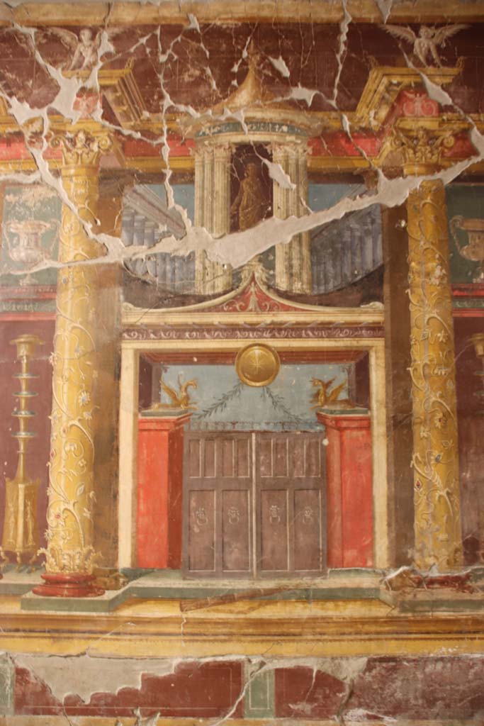 Oplontis Villa of Poppea, September 2021.  
Room 14, detail from central panel of west wall of triclinium. Photo courtesy of Klaus Heese.