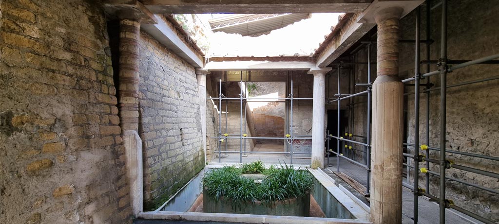 Oplontis Villa of Poppea, January 2023. Room 16, looking north across fountain in tetrastyle atrium. Photo courtesy of Miriam Colomer.