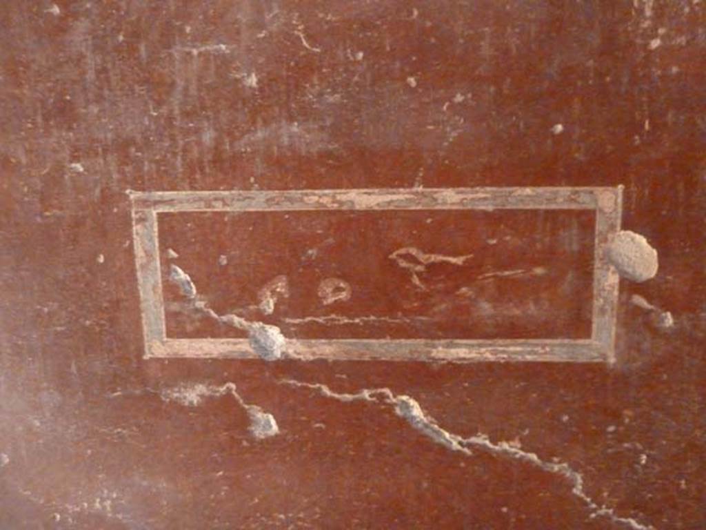 Oplontis, September 2015. Room 18, west wall, remains of painted panel of bird pecking at fruit.