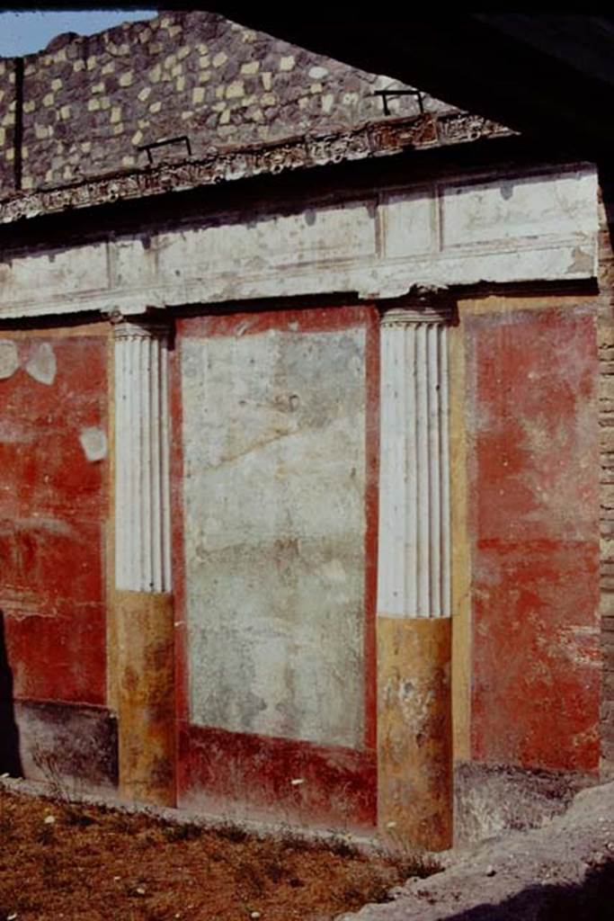 Oplontis 1974. Room 20, looking towards central panel of west wall. Photo by Stanley A. Jashemski.   
Source: The Wilhelmina and Stanley A. Jashemski archive in the University of Maryland Library, Special Collections (See collection page) and made available under the Creative Commons Attribution-Non Commercial License v.4. See Licence and use details. J74f0616