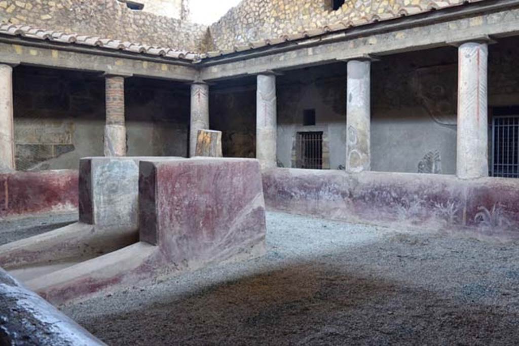 Oplontis Villa of Poppea, April 2018. Room 32, looking north-east across rustic peristyle. 
Photo courtesy of Ian Lycett-King. Use is subject to Creative Commons Attribution-NonCommercial License v.4 International.
