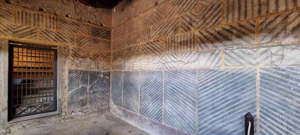 Oplontis Villa of Poppea, January 2023. 
Room 32, looking east along south side towards south-east corner. Photo courtesy of Miriam Colomer.