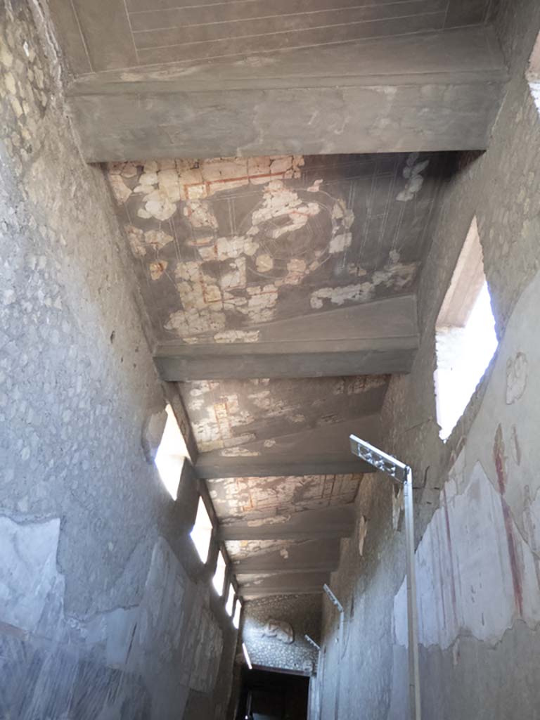 Oplontis Villa of Poppea, September 2017. Looking west along ceiling in corridor 46. 
Foto Annette Haug, ERC Grant 681269 DÉCOR.