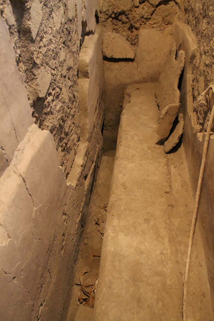 Oplontis Villa of Poppea, March 2014. Room 47, looking west from doorway. 
Foto Annette Haug, ERC Grant 681269 DÉCOR.