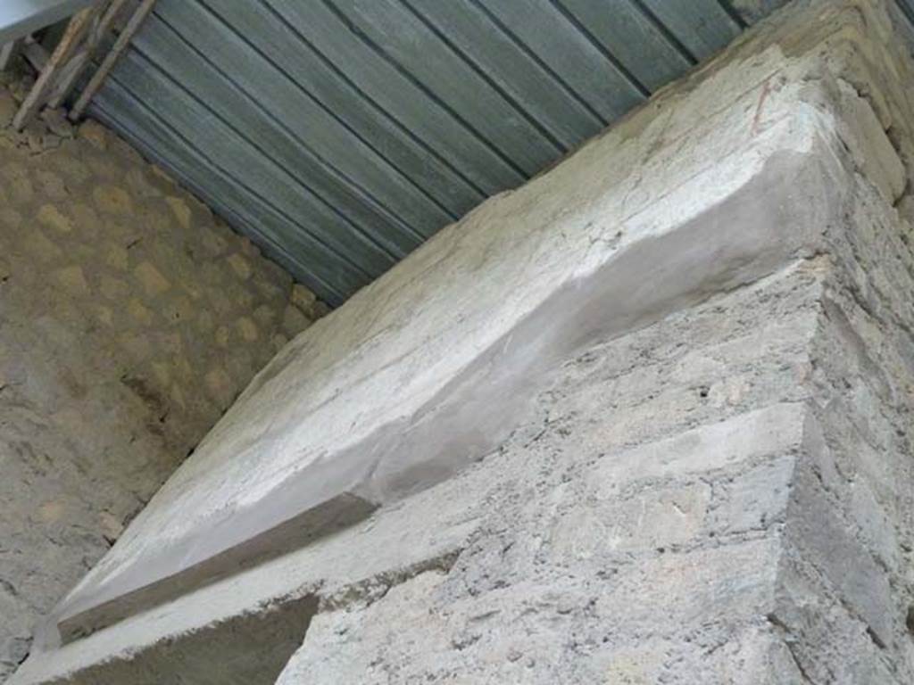 Oplontis, September 2015. Room 66, exterior upper east wall above window.