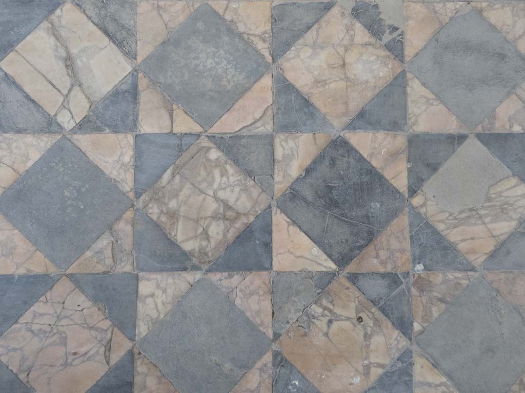 Oplontis Villa of Poppea, September 2017. Room 69, detail of opus sectile flooring. 
Foto Annette Haug, ERC Grant 681269 DÉCOR.