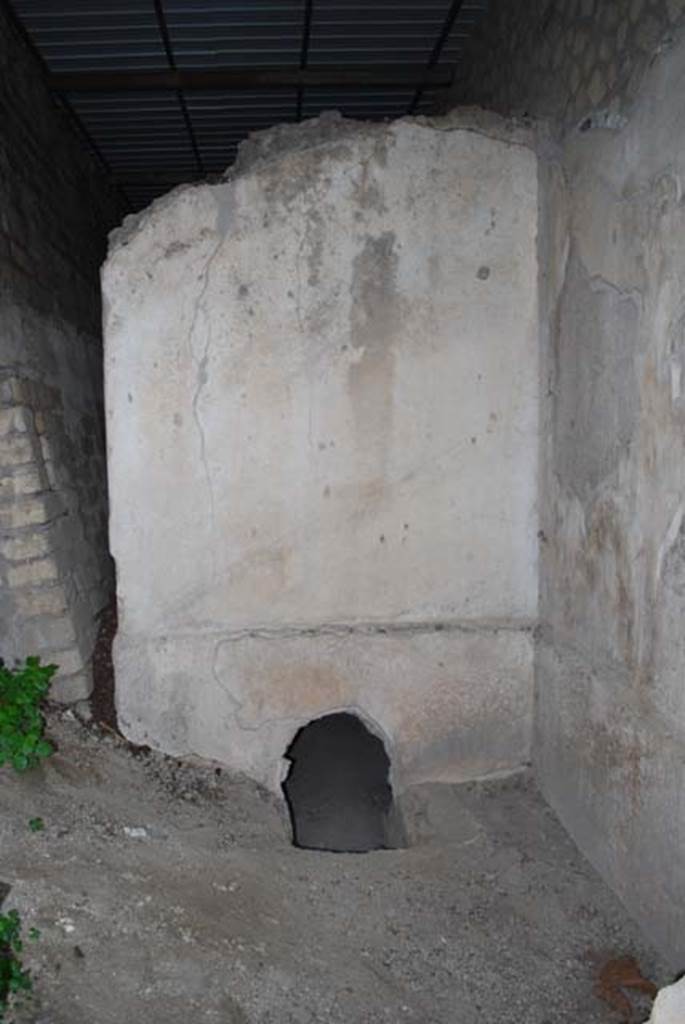 Oplontis Villa of Poppea, 2009. Room 84, west wall, showing opening connecting to room 83. 
The brickwork on the left (south side) is the modern retaining wall of the Sarno Canal. Photo taken from area 91.
Photo courtesy of Drew Baker - from the King's College London, Villa of Oplontis Archive.