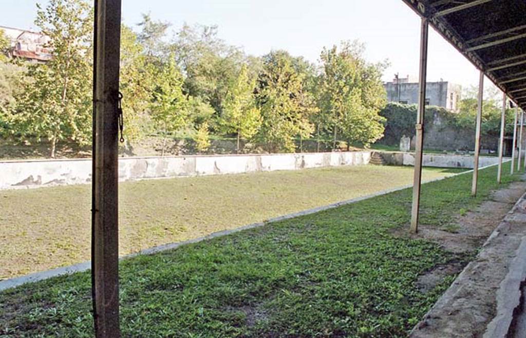 Oplontis Villa of Poppea, October 2001. Area 96, looking south-east across swimming pool from area 80, the east side of the west portico.  Photo courtesy of Peter Woods.