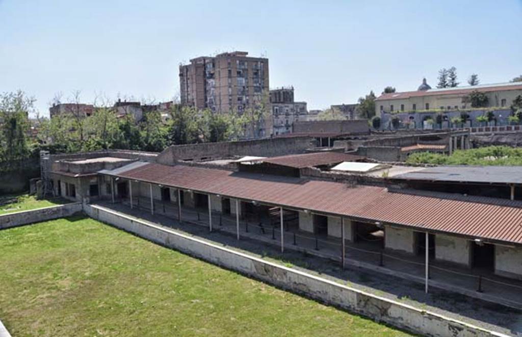 Oplontis Villa of Poppea, April 2018. Area 96, looking towards west side of the swimming pool. Photo courtesy of Ian Lycett-King. Use is subject to Creative Commons Attribution-NonCommercial License v.4 International.