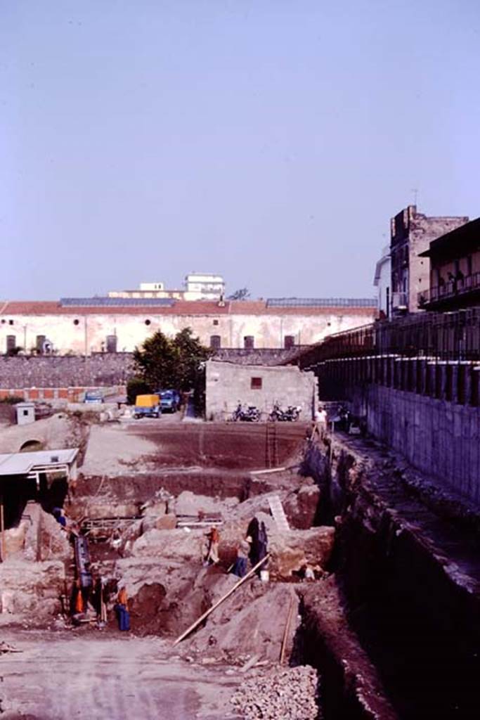 Oplontis, c.1984. Looking west along north side of excavations at northern end of the pool. 
Source: The Wilhelmina and Stanley A. Jashemski archive in the University of Maryland Library, Special Collections (See collection page) and made available under the Creative Commons Attribution-Non Commercial License v.4. See Licence and use details. Oplo0221