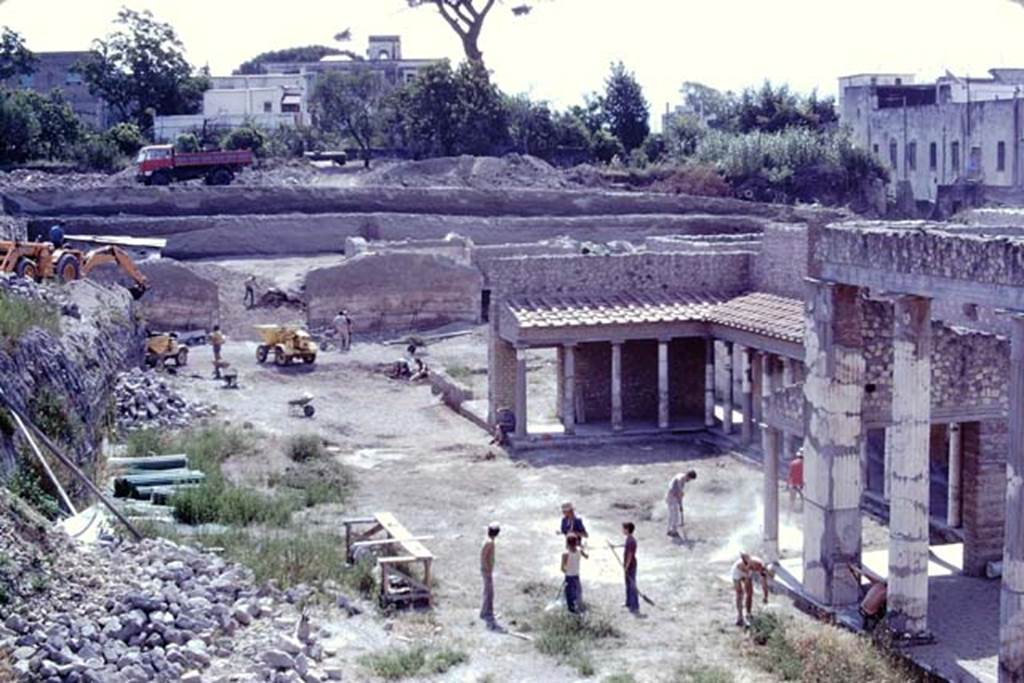 Oplontis, 1975. Looking south-east across north garden and villa. Photo by Stanley A. Jashemski.   
Source: The Wilhelmina and Stanley A. Jashemski archive in the University of Maryland Library, Special Collections (See collection page) and made available under the Creative Commons Attribution-Non Commercial License v.4. See Licence and use details. J75f0031